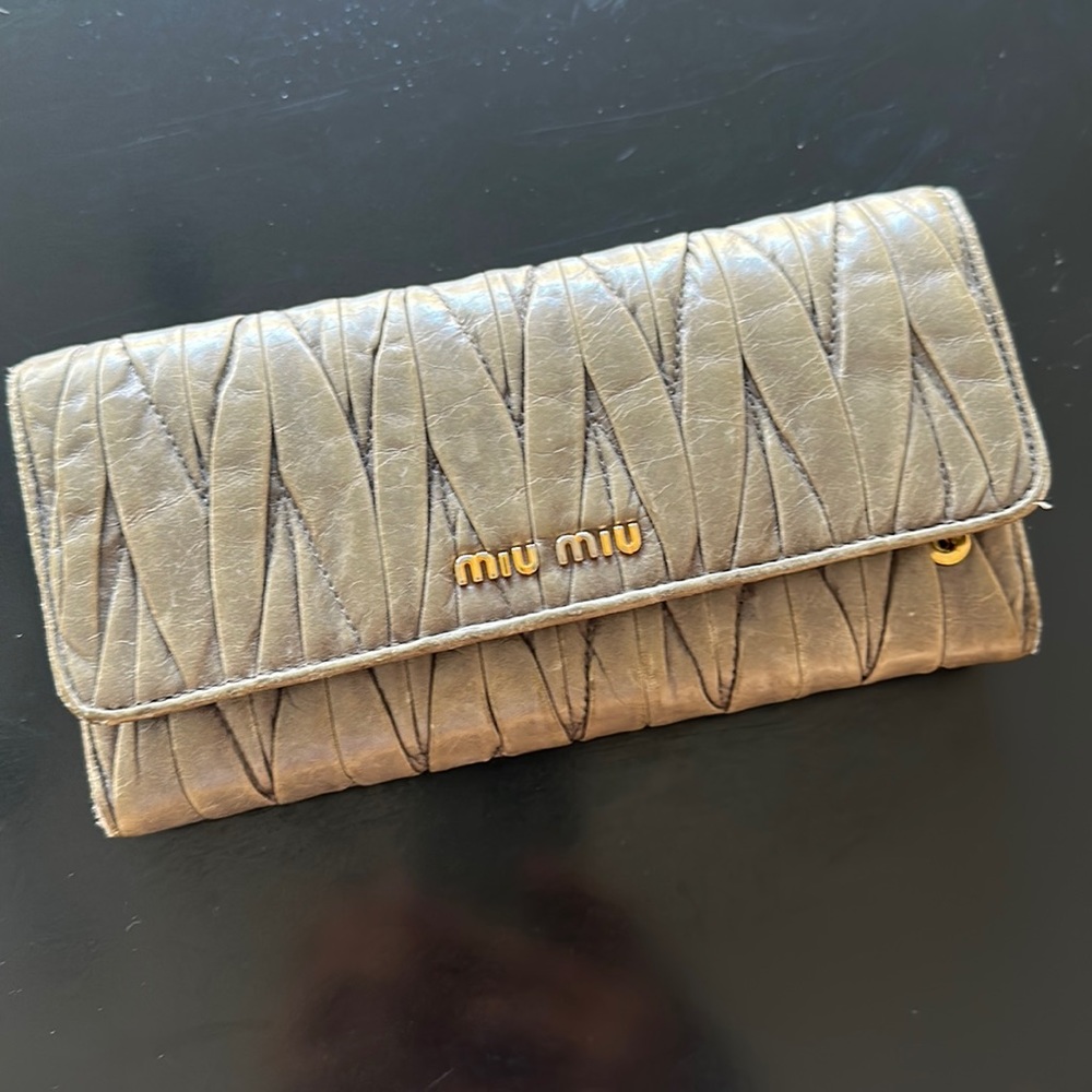 MIU MIU leather wallet